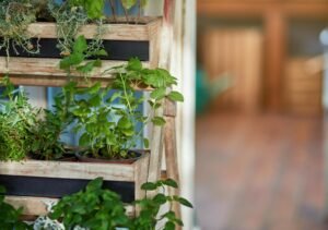 4 Reasons To Create A Vertical Garden With A Hydroponic Tower