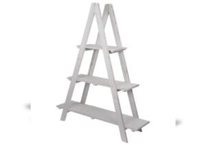 Maximizing Retail Displays with Foldable Ladder Shelves