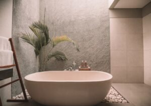 Creating a High-End Bathroom Design with a Freestanding Slipper Bath