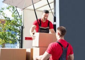 Community Connections: The Advantages of Hiring Local Movers