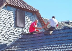 Guide to Hiring Roofing Experts for Your Business