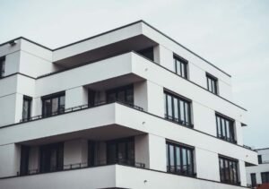 How to Avail Solar Panels for Your Three-Story Home