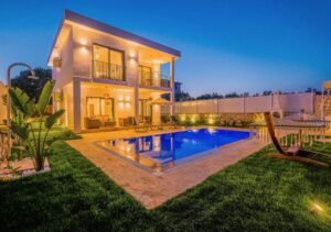 Design a Patio-Free Outdoor Area