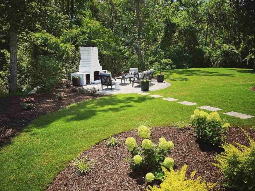 Hiring a Professional Landscaper