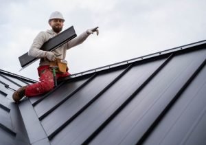 Key Indicators That Your Roof Needs Repairing