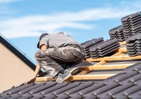 Roof Repair vs. Replacement: What Homeowners Need to Know