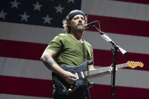 Sturgill Simpson Wife Stays Out of Spotlight - Design Related