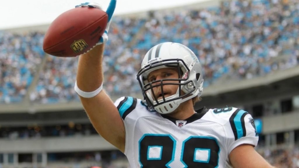 Greg Olsen earnings from NFL career